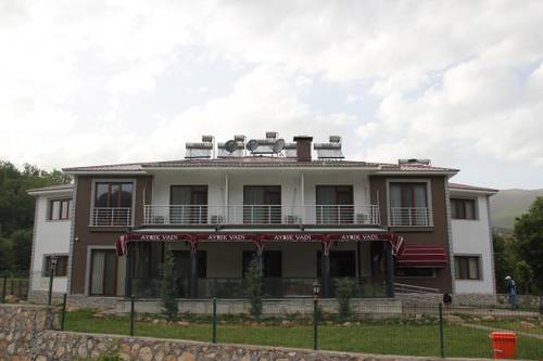Ayrık Vadi Çiftlik Evi