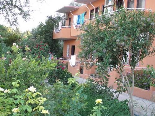 Rose Pension