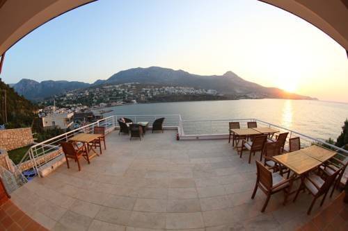 Reyhan Hotel