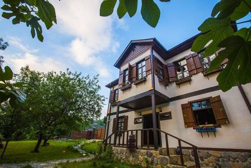 Samlioglu Historical Mansion