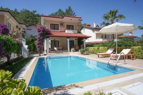 Villa Dolphin