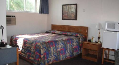 The Sierra Motel