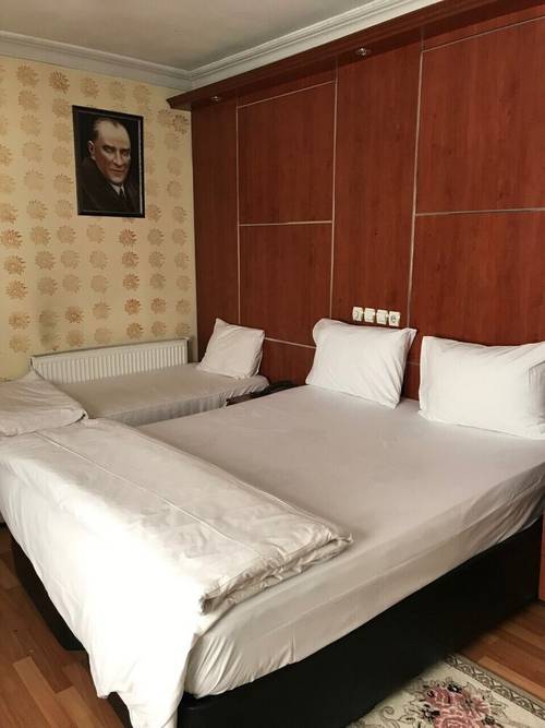 Hotel Azer