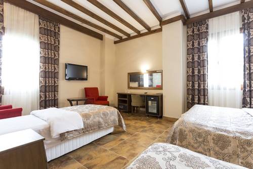 Egelia Imroz Otel