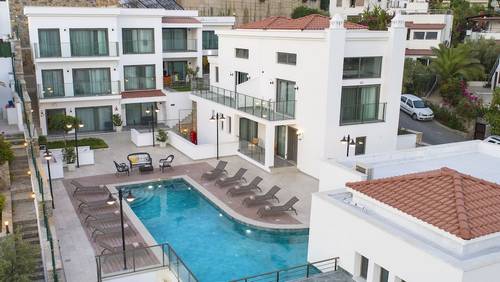 Lodos Suites