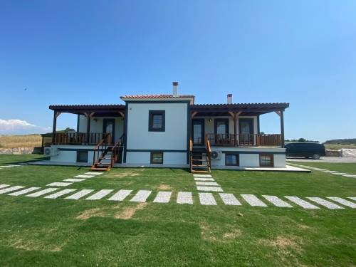 Tinos Otel & Bag Evi