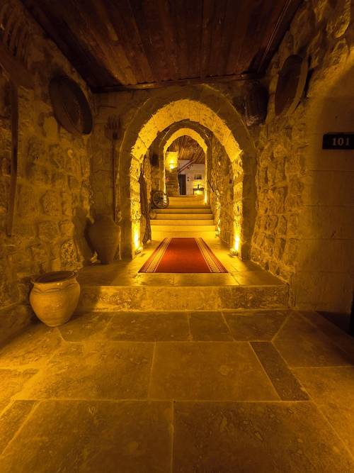 Euphoria Cave House