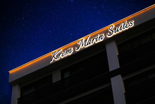 Krem Marin Suits Otel