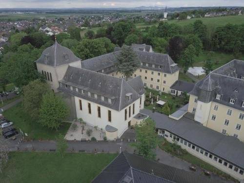 Carea Schlosshotel Domäne Walberberg