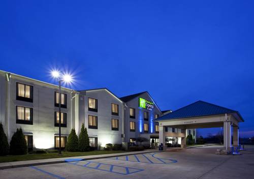 Baymont Inn & Suites by Wyndham Findlay
