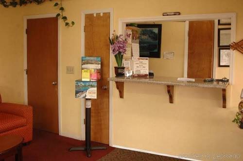 Red Carpet Inn Anniston Oxford