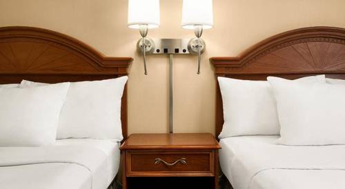 Plim Plaza Hotel