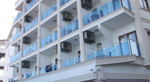 Nisan Hill Hotel