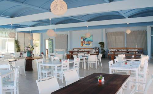 Mavi Beyaz Hotel & Beach Club