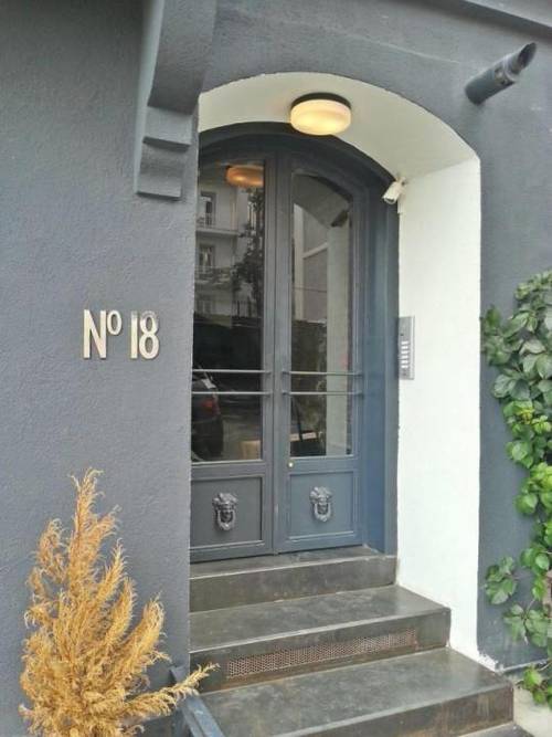 No 18 Boutique