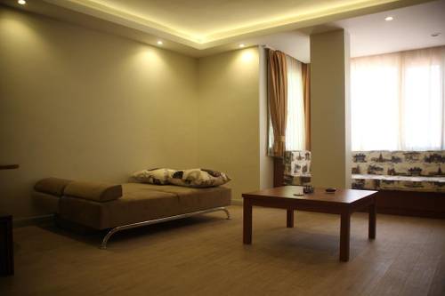 Honey House Apartment
