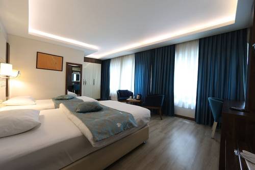 Özlü Otel