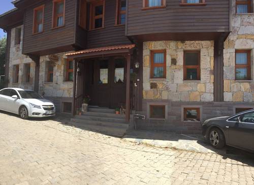Konak Lapeistra Hotel