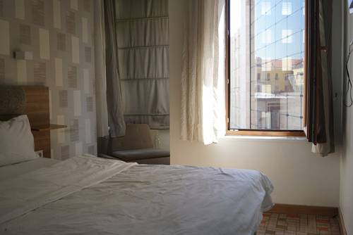 Mayata Suites