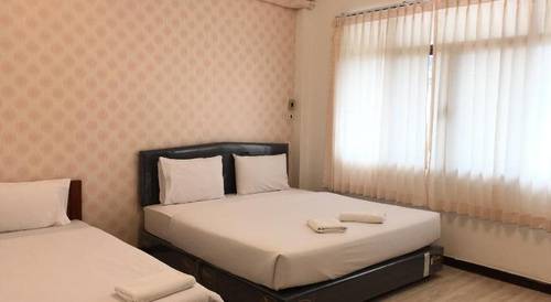 Sandee Room