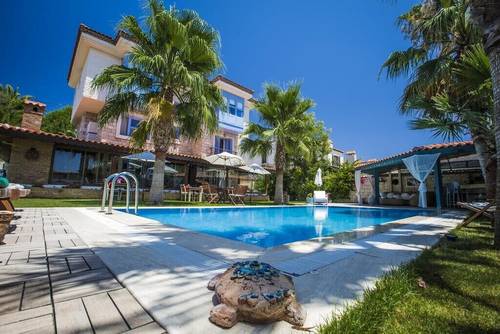 Tash Mekan Alacati Boutique Hotel