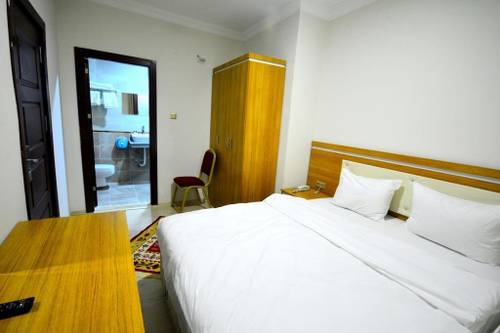 Dimet Park Hotel
