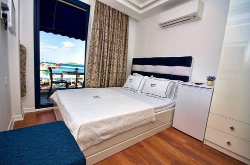 Urla Marln Otel