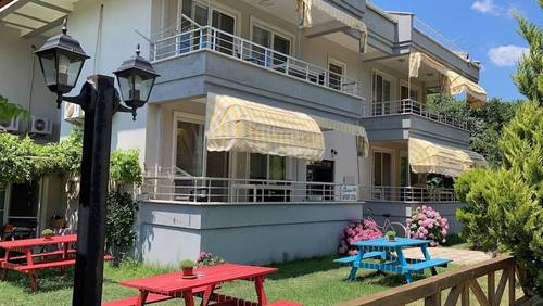Çam Apart Hotel