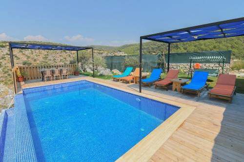 Villa Lamer by Akdenizvillam