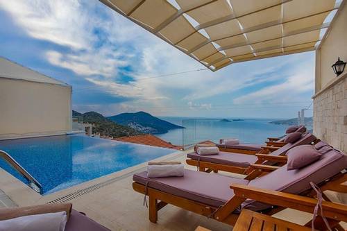 Villa Sardunya by Lucida Villas