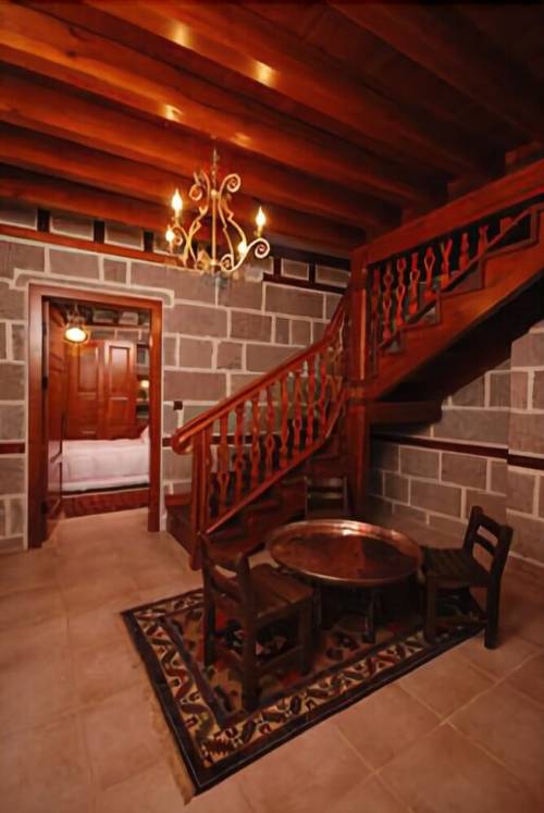 And Hotel