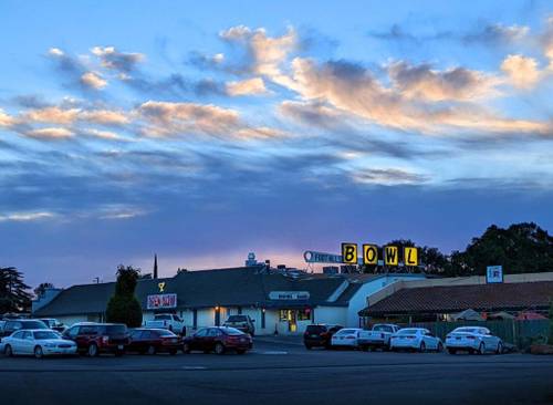 The Foothills Motel