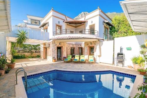 Villa Karsak by Akdenizvillam