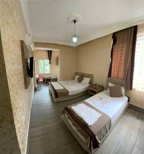 Ozgur Hotel Isiklar
