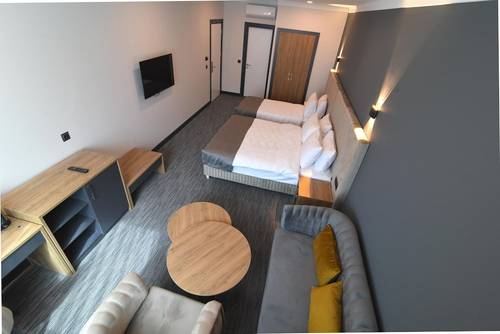 Vplus Hotel