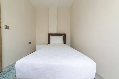 Tema Martili Apart