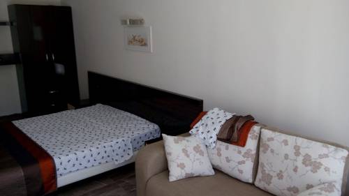 Lara Camlik Pansiyon