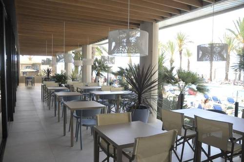 Caprici Beach Hotel & Spa