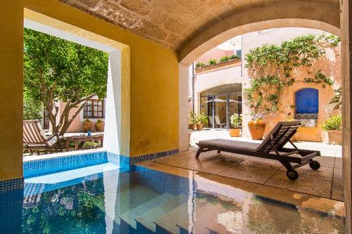 Hotel Can Moragues****