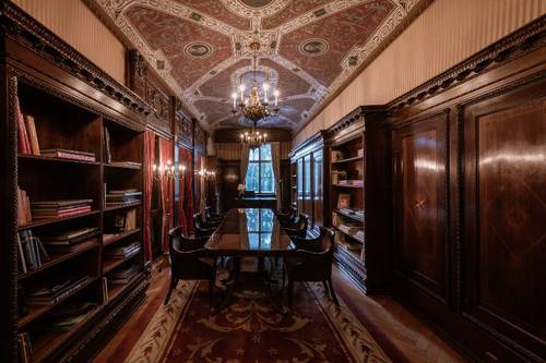 Schlosshotel Berlin by Patrick Hellmann