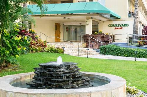 Courtyard Waikiki Beach