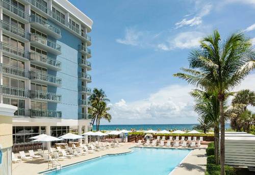 The Singer Oceanfront Resort, Curio Collection