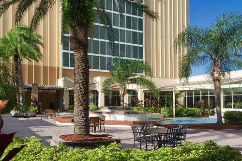 Doubletree by Hilton at the Entrance to Universal