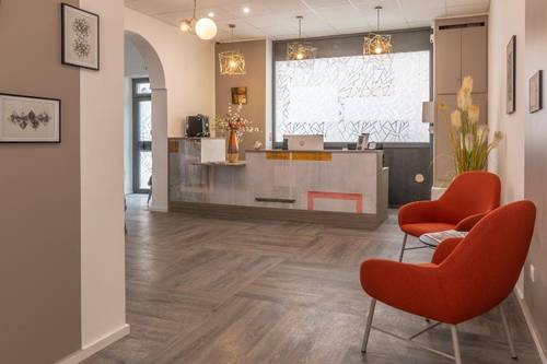 Alcove Hotel