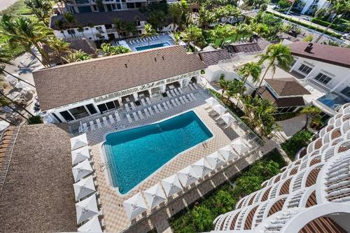 Beachcomber Oceanfront Resort & Villas