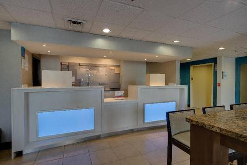 Holiday Inn Express Washington DC East-Andrews AFB