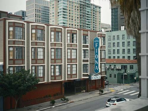 Hotel Fiona