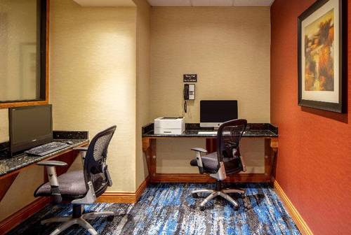 DoubleTree Suites by Hilton Minneapolis Downtown