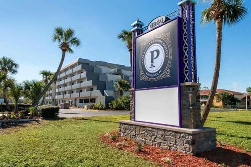 Palazzo Lakeside Hotel