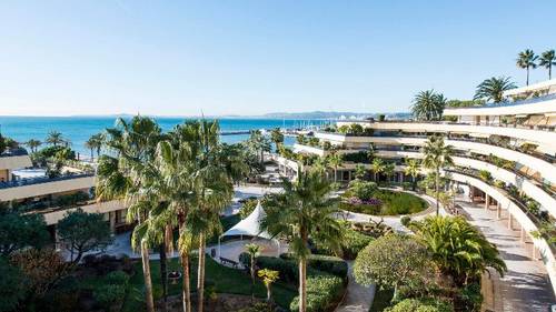 Holiday Inn Resort Nice-Port St. Laurent